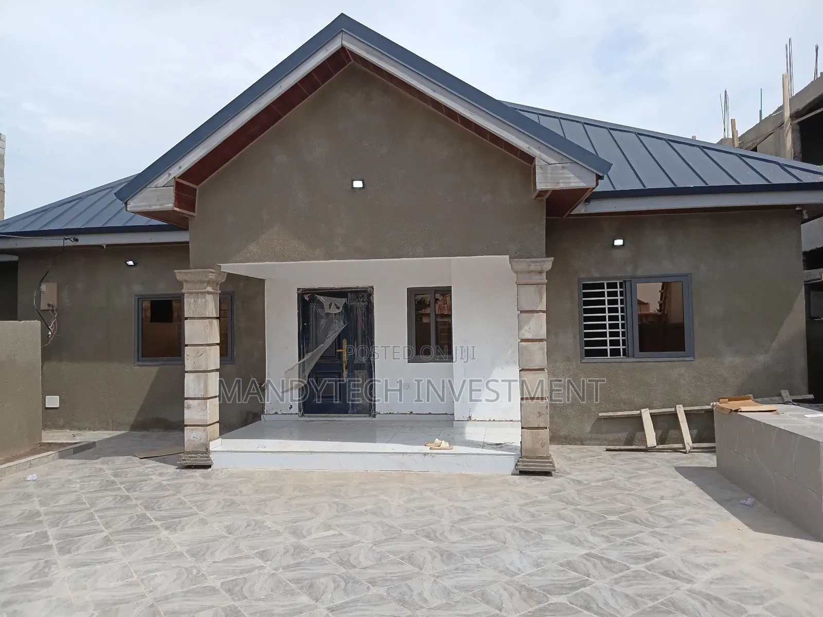 3bdrm House in Lake Side Estate for sale