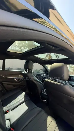 Mercedes-Benz E350 2022 Black