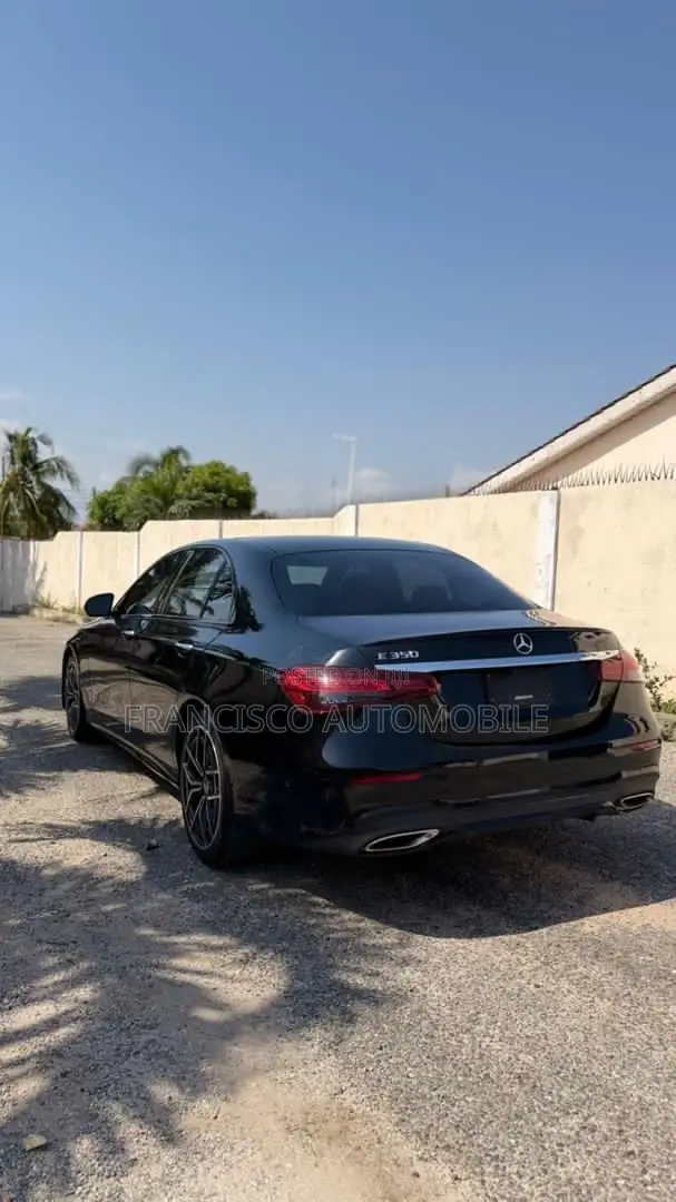 Mercedes-Benz E350 2022 Black