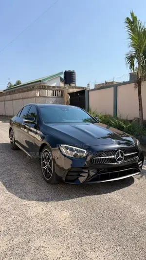 Mercedes-Benz E350 2022 Black