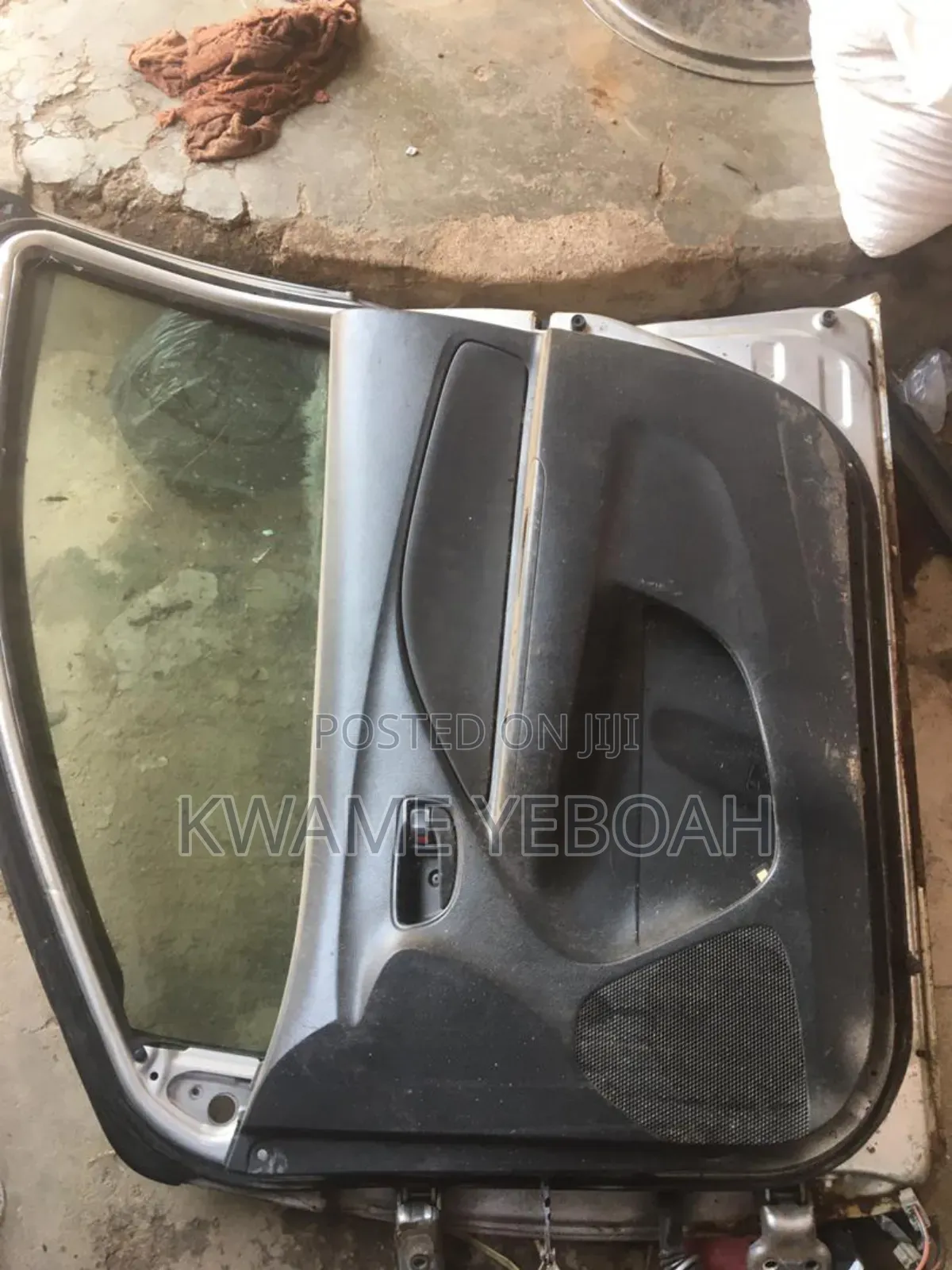 Toyota Yaris Doors Set Long Booth