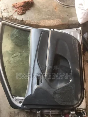 Toyota Yaris Doors Set Long Booth