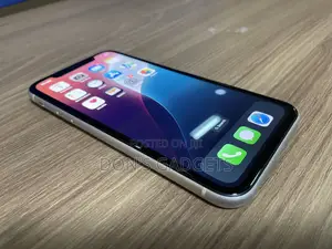 Apple iPhone XR 64 GB White