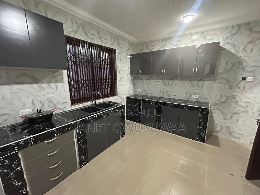4bdrm House in Abokobi for rent