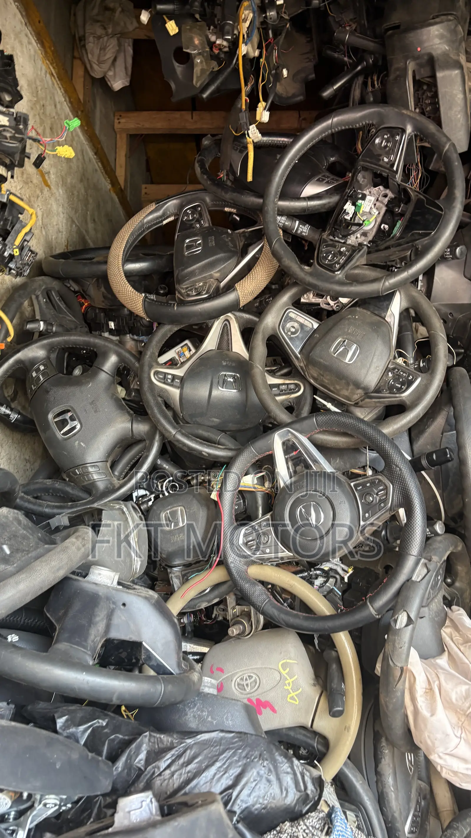 Honda,Toyota,Vw,Acura,Benz,Ford,Hyundai,Audi Steering Wheel