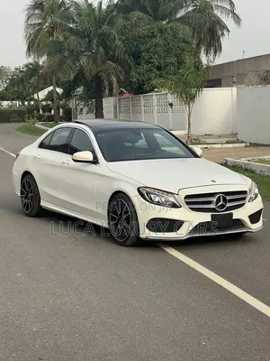 Mercedes-Benz C300 Luxury 4Matic Sedan AWD (2.0L 4cyl 7A) 2016 White