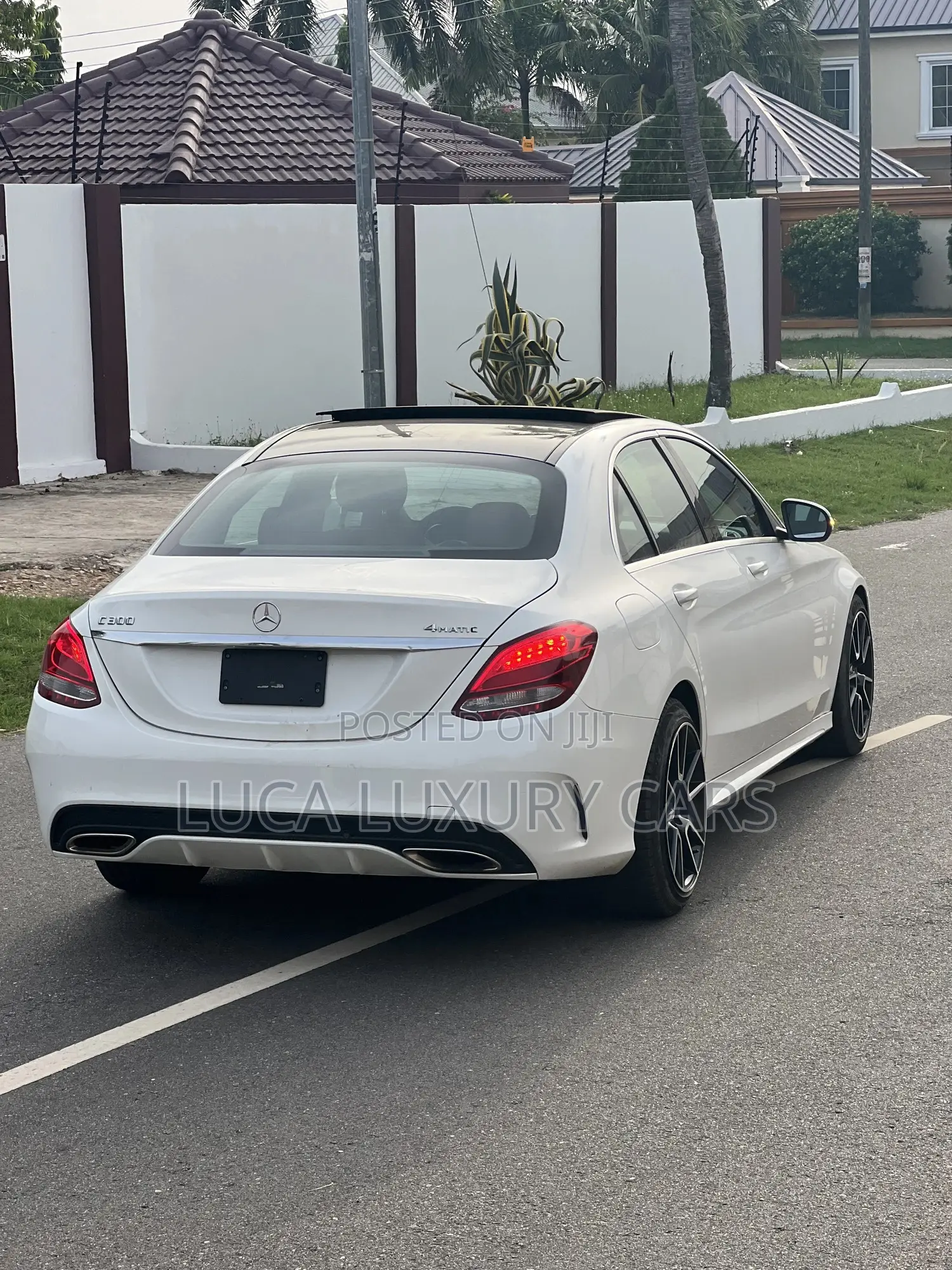 Mercedes-Benz C300 Luxury 4Matic Sedan AWD (2.0L 4cyl 7A) 2016 White