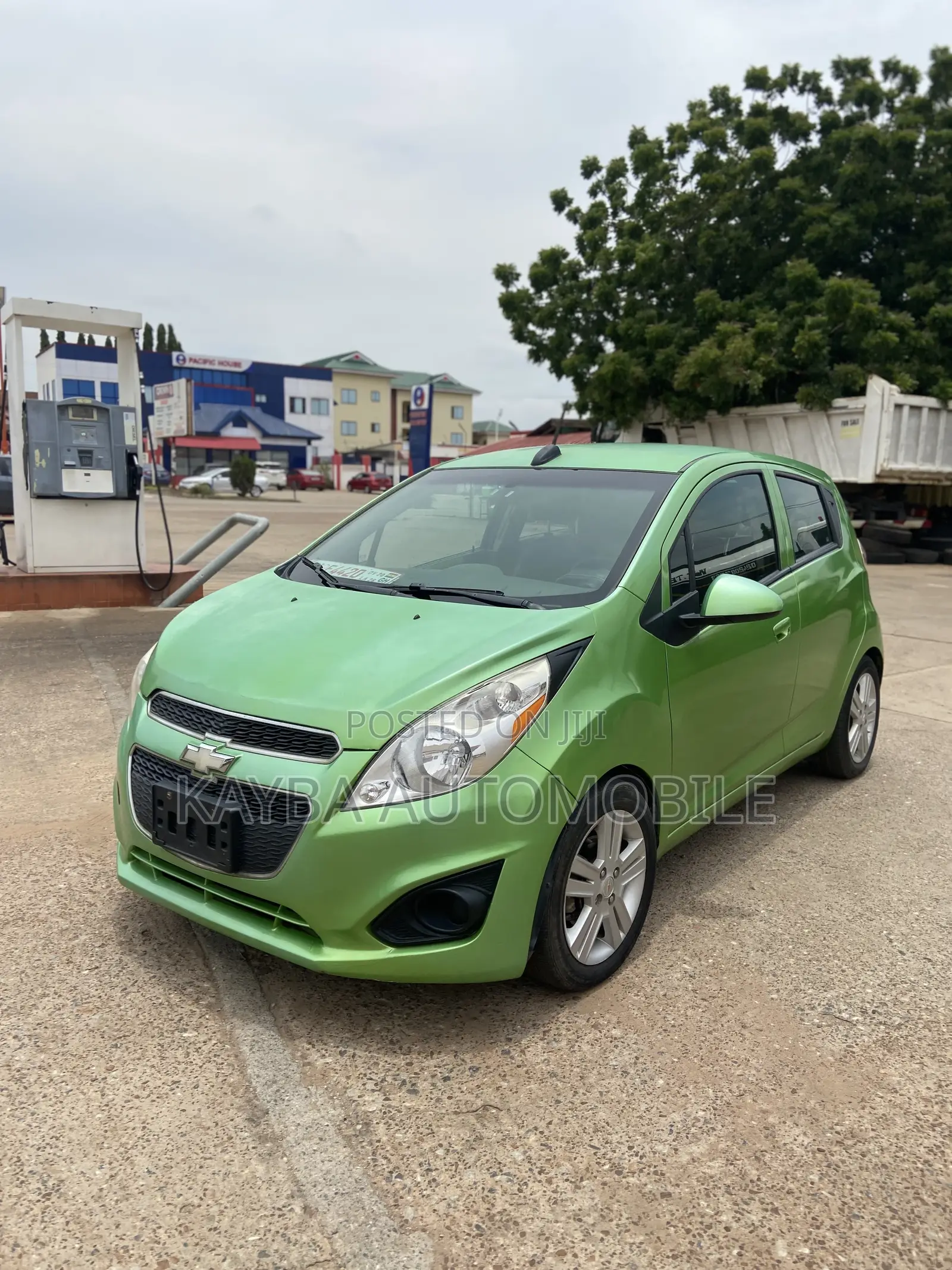 Chevrolet Spark 2016 Green