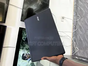 Laptop Acer Aspire ES1-111 8GB Intel Core i7 HDD 500GB