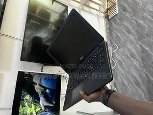 Laptop Acer Aspire ES1-111 8GB Intel Core i7 HDD 500GB