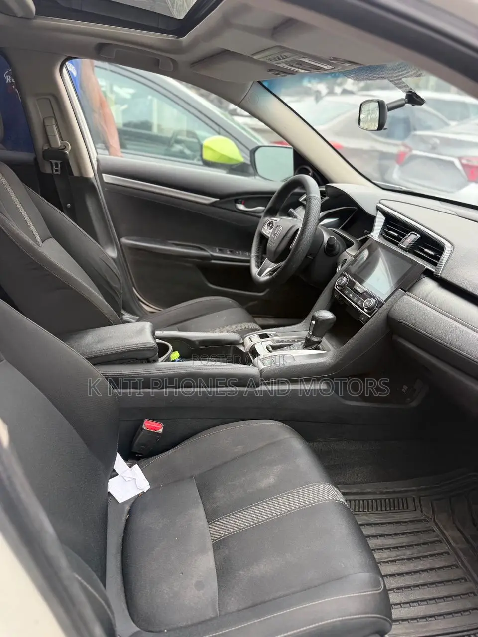 Honda Civic EX-L 4dr Sedan (1.5L 4cyl) 2017 White