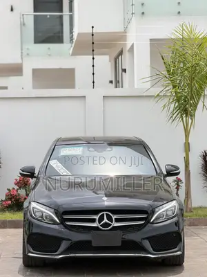 Mercedes-Benz C400 4Matic AWD Sedan (3.0L V6 7A) 2015 Black