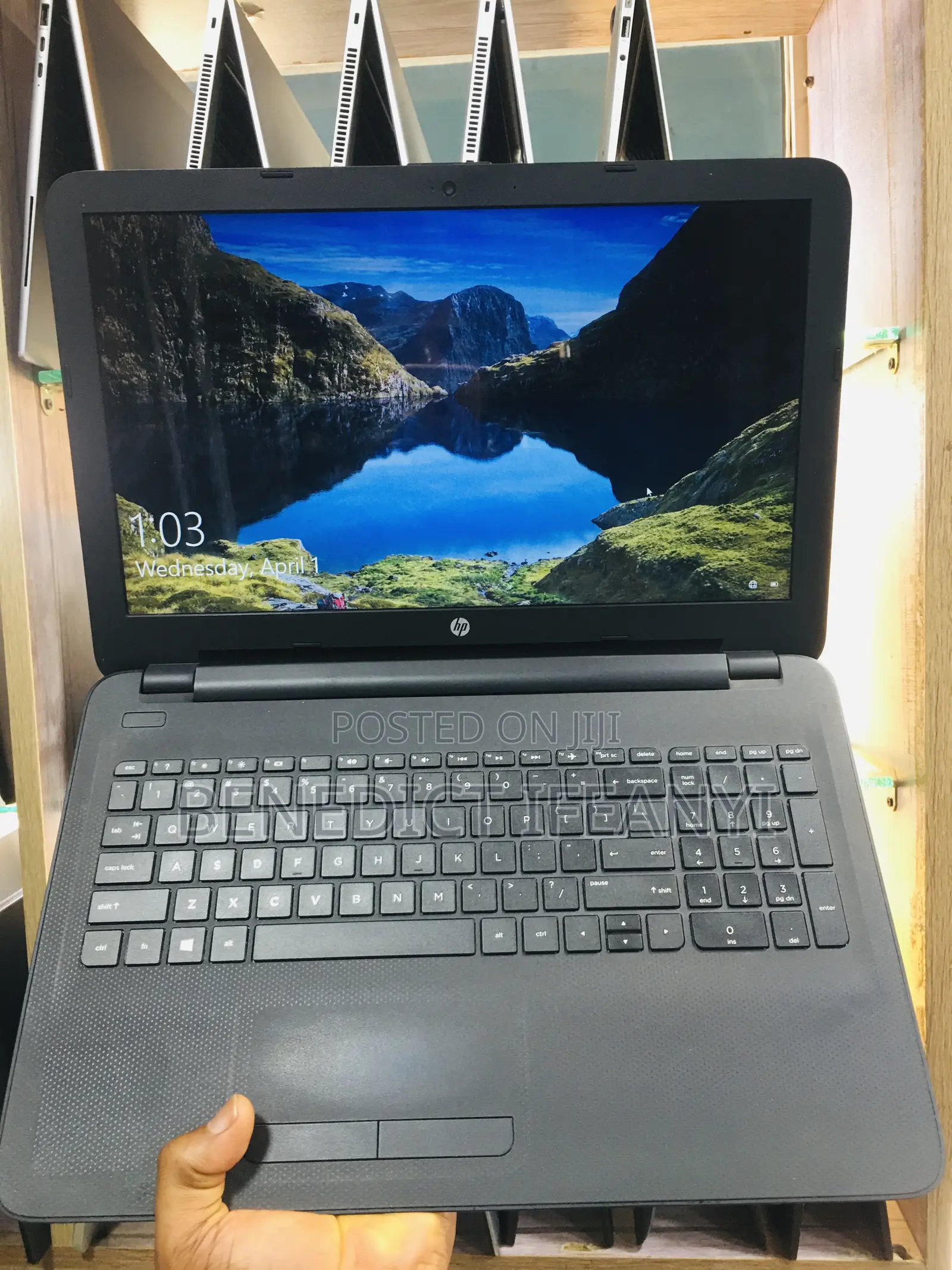 Laptop HP 15-da2933nia 4GB Intel Core i3 HDD 1T