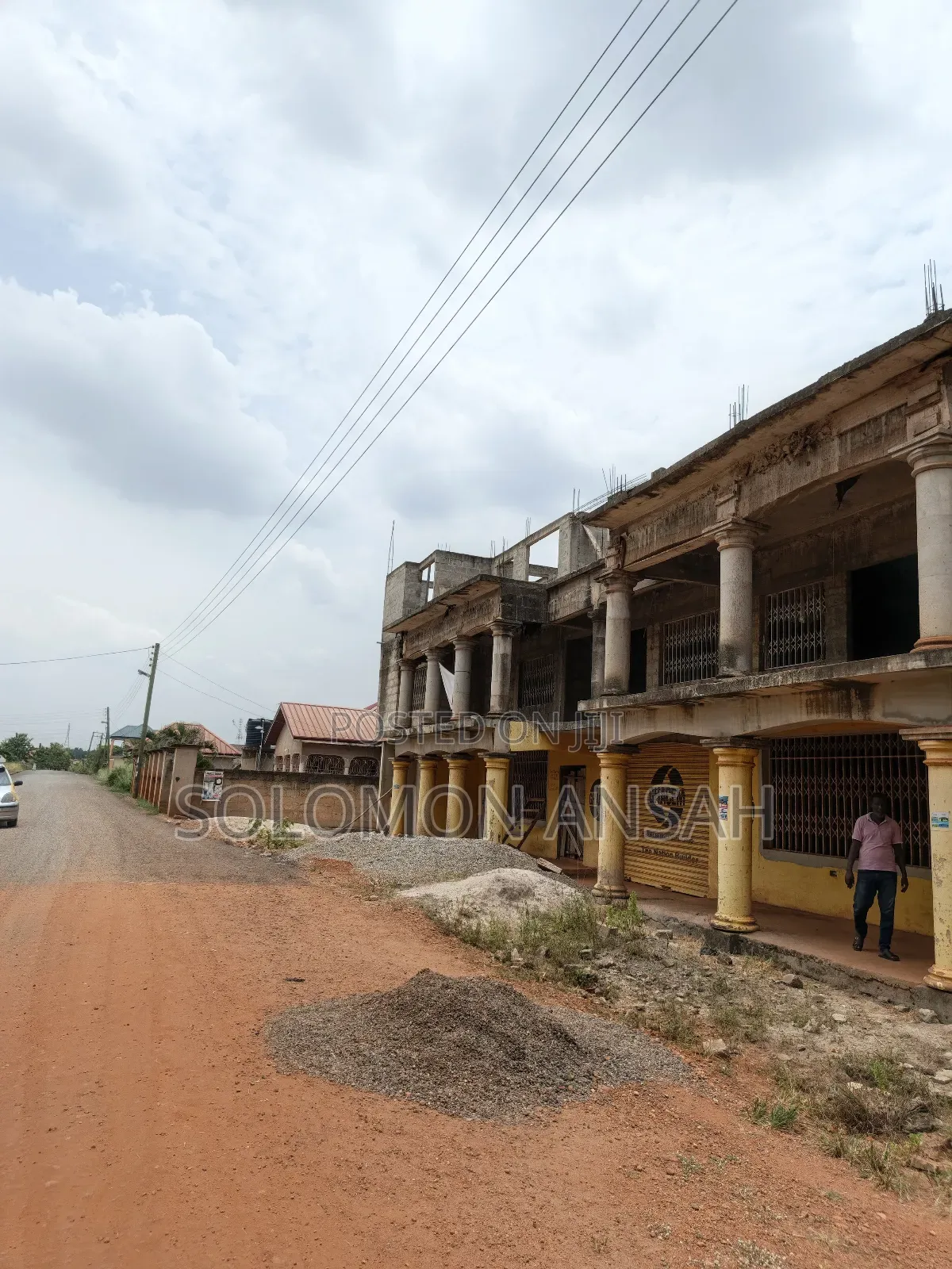 18bdrm Block of Flats in Free Will Agency, Kumasi Metropolitan for sale