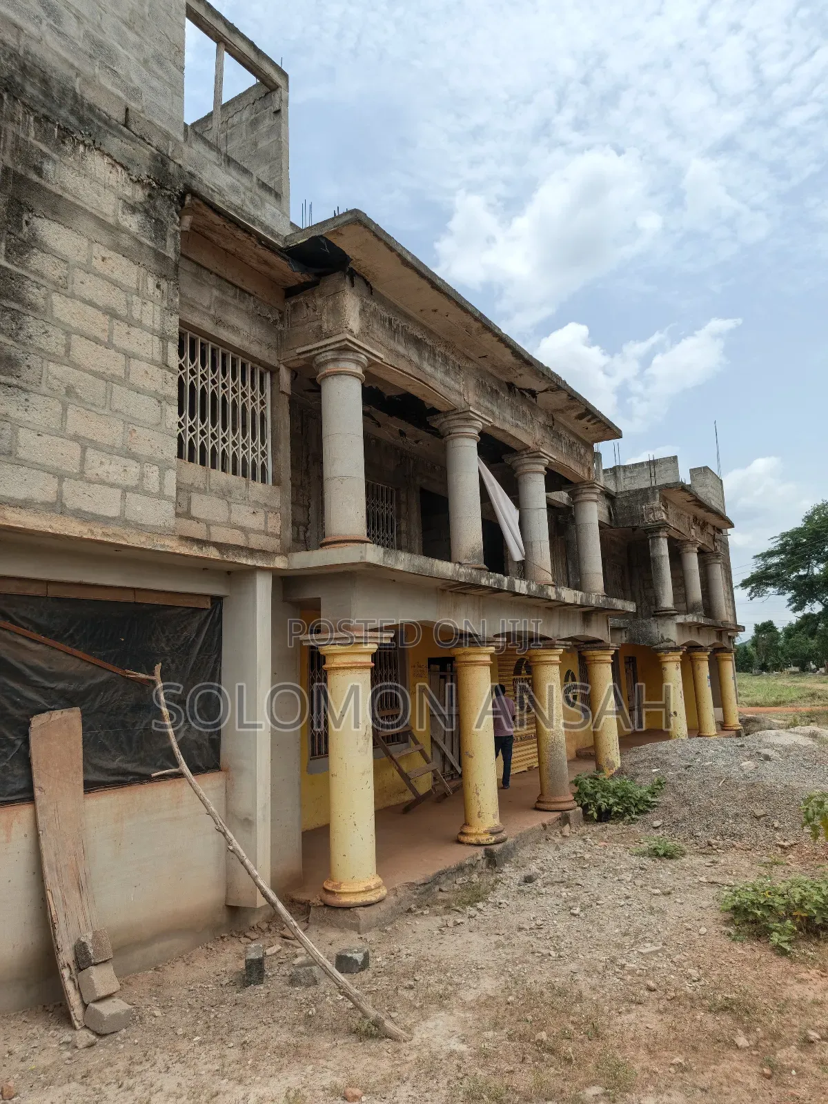 18bdrm Block of Flats in Free Will Agency, Kumasi Metropolitan for sale