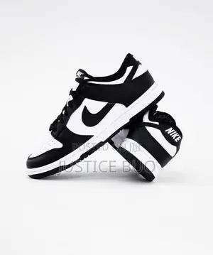 Nike Sneaker