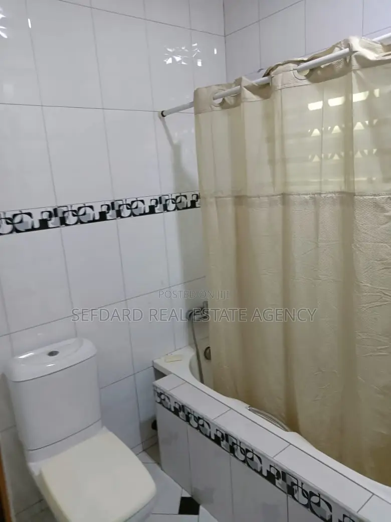 4bdrm House in Sefdard Properties, Ablekuma for rent