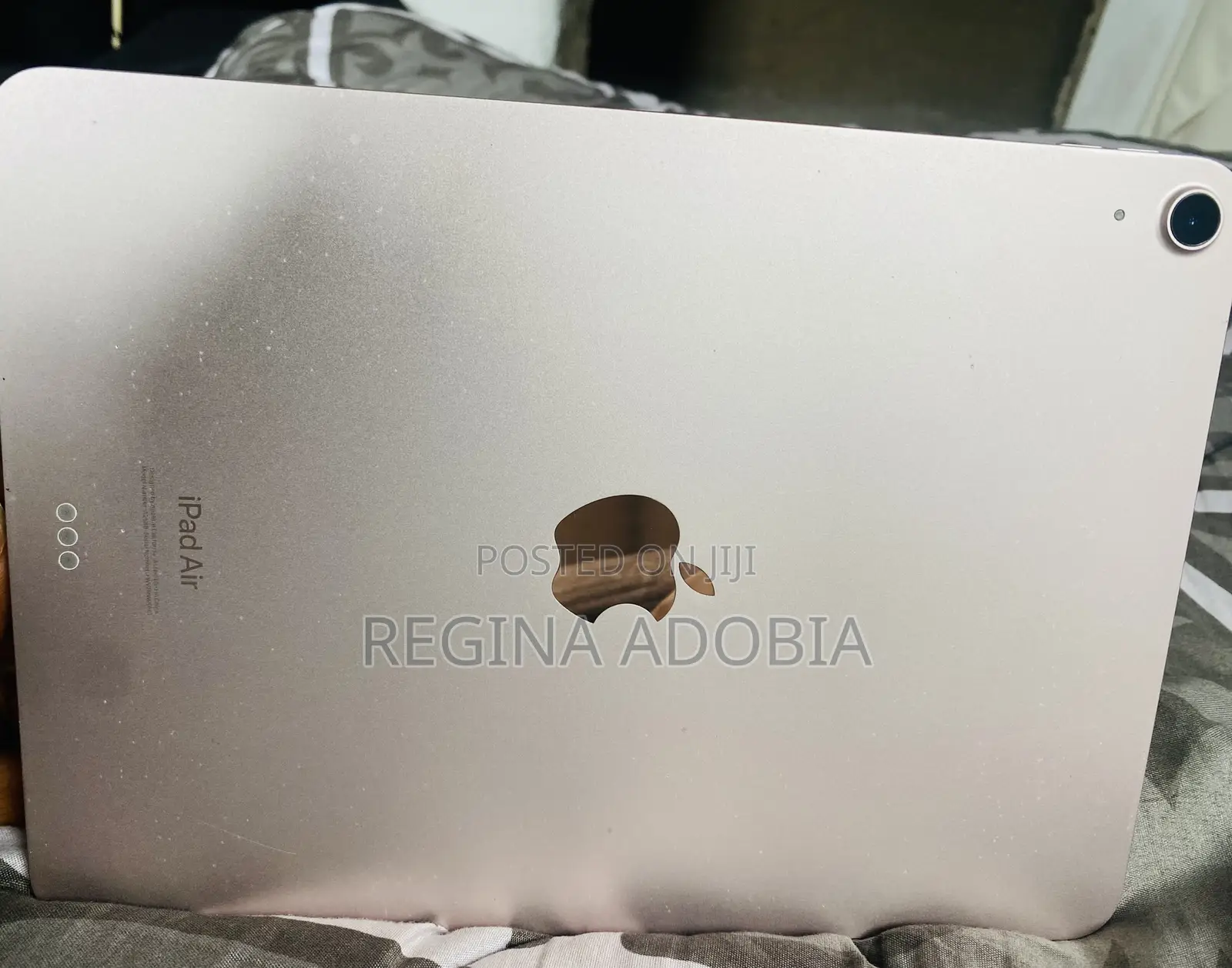 Apple iPad Air (2022) 64 GB Silver