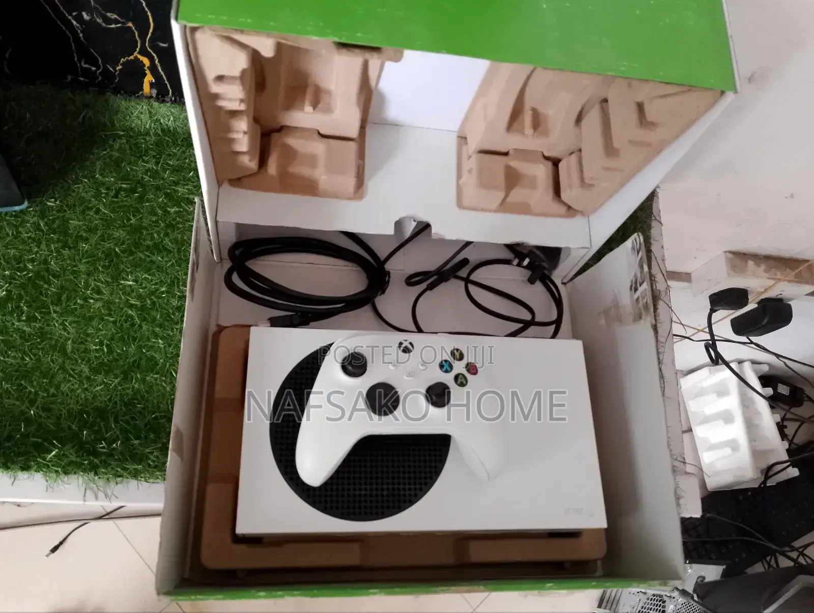 Xbox Series S(512gb)With 4 Offline Games