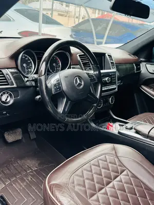 Mercedes-Benz GL-Class 2016 Brown
