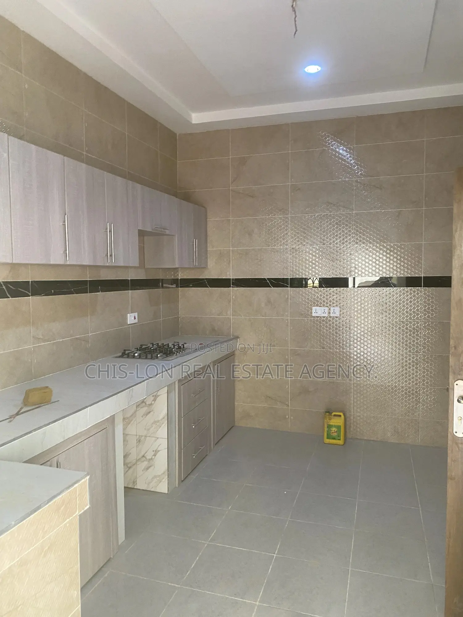 2bdrm Apartment in Chis-Lon Broker’S, Toll Booth for rent