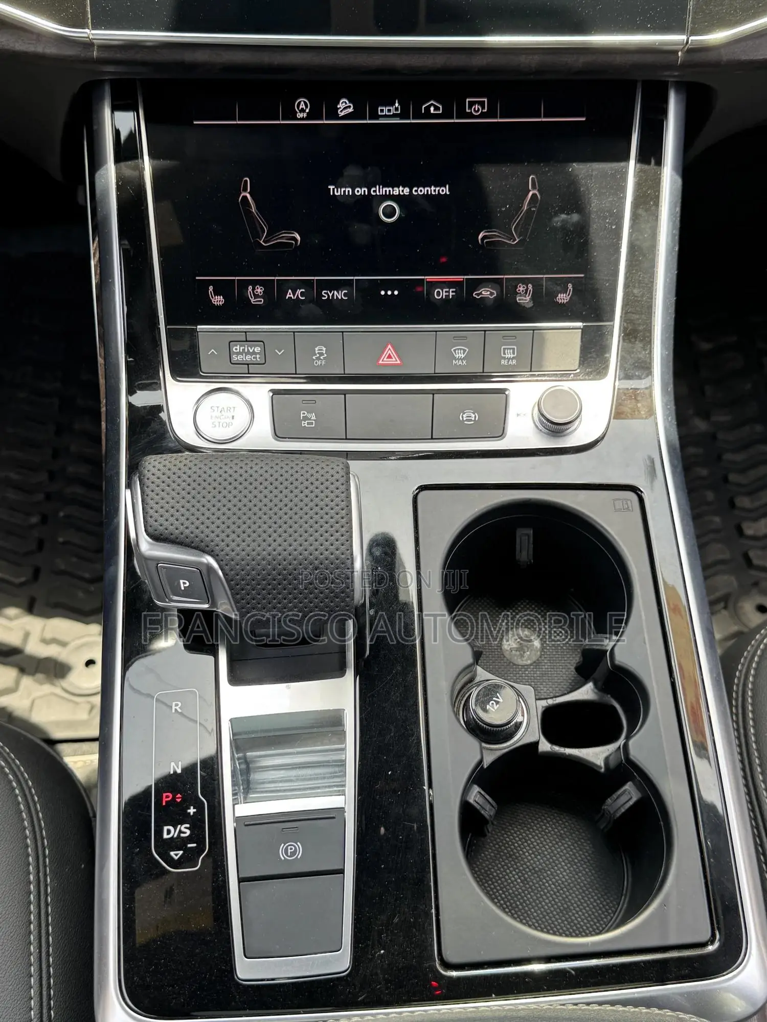 Audi Q8 2021 White