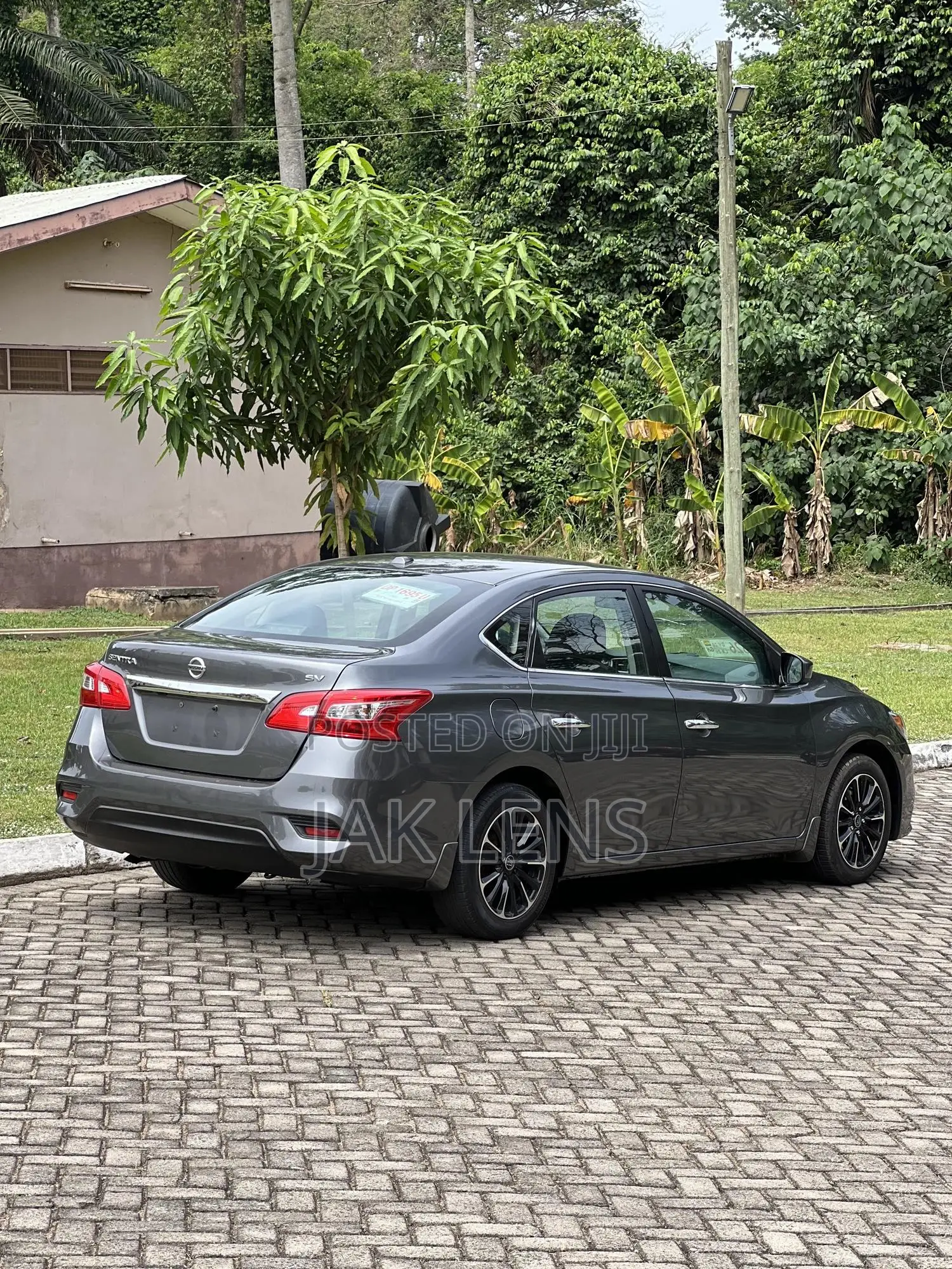 Nissan Sentra S 2018 Gray