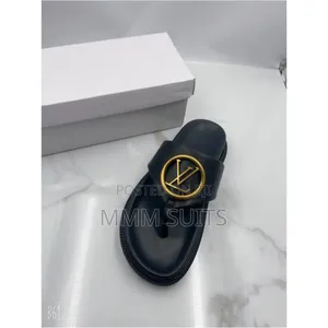 Quality Louis Vuitton Ladies Slippers Fresh in Box in Black Promotion