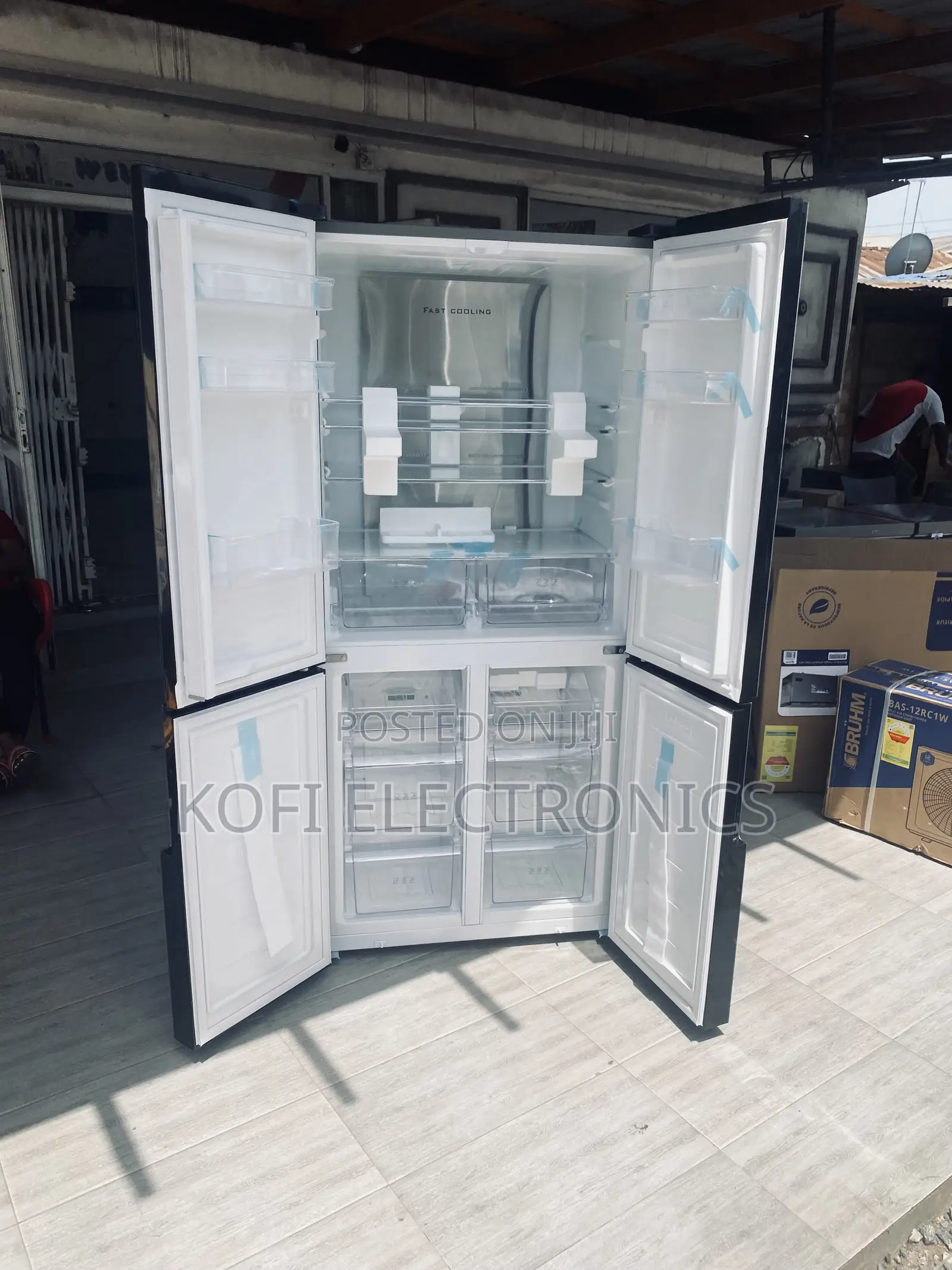 Pearl Pf-630mdbg-2gb Fridge: Glamorous Style, Big Storage