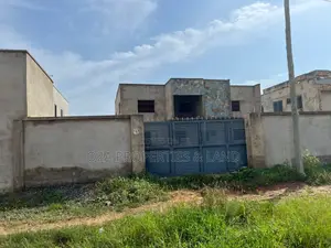 9bdrm House in Prampram for sale