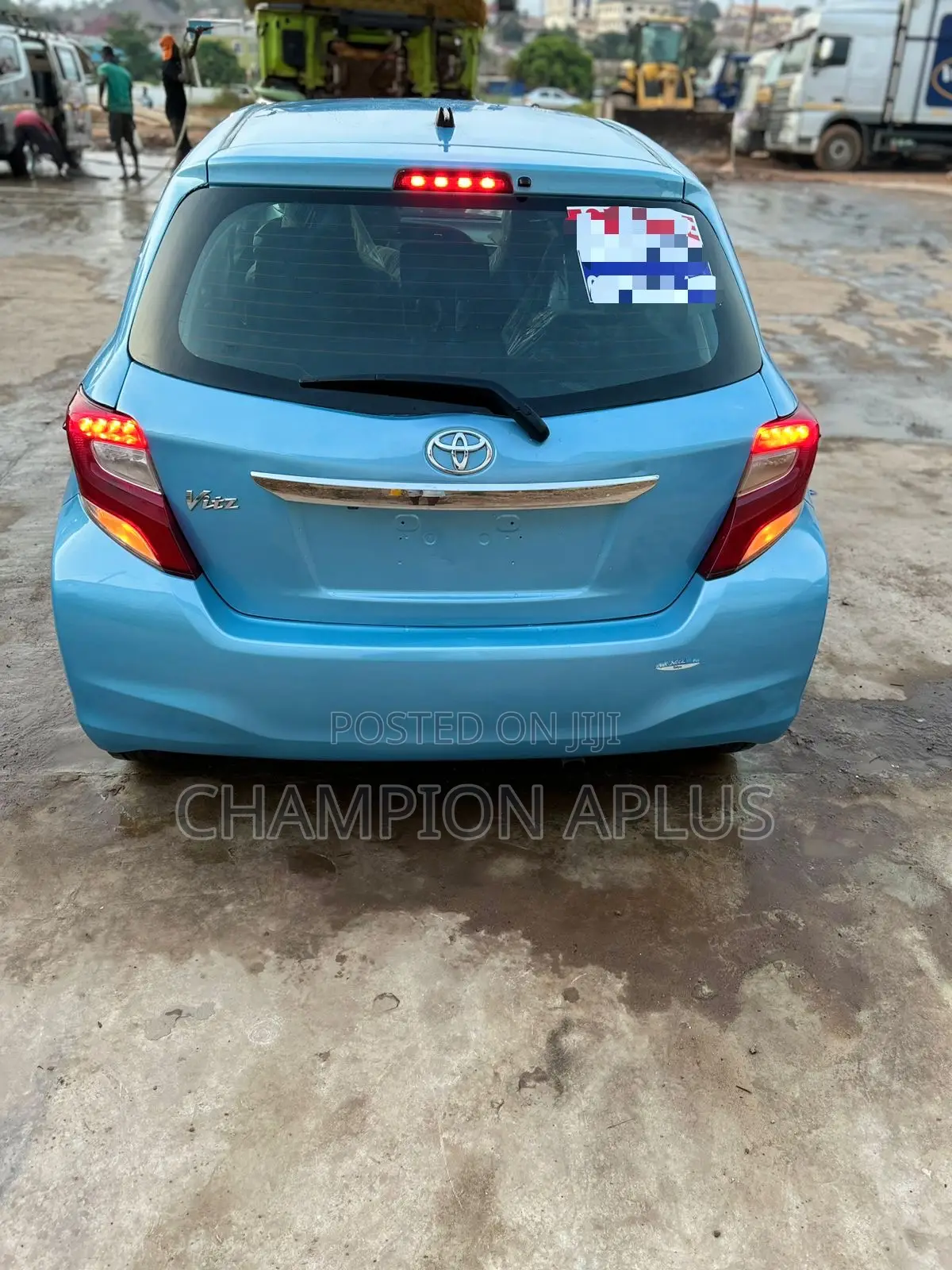 Toyota Vitz 1.3 AWD 3dr 2015 Blue