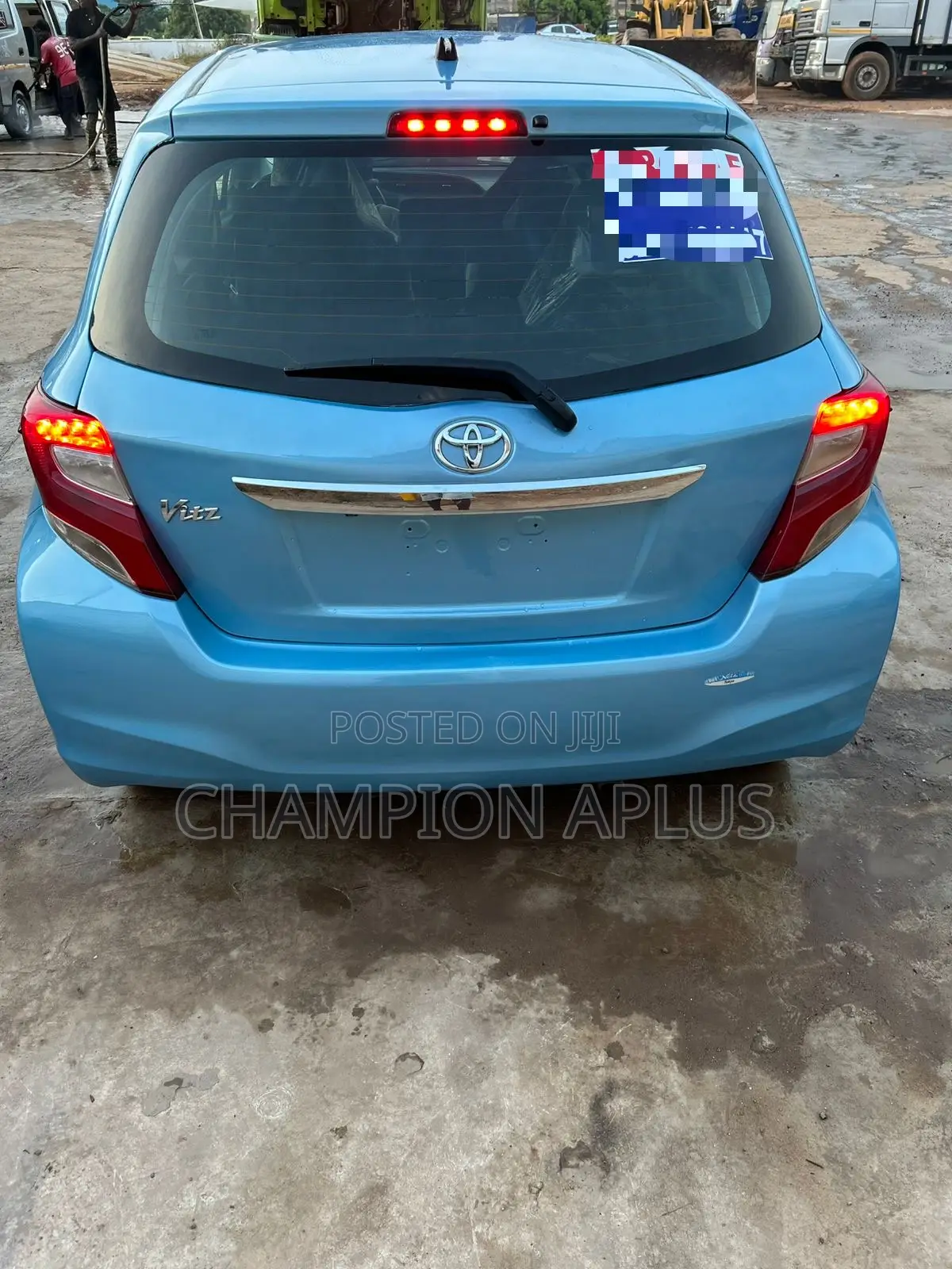Toyota Vitz 1.3 AWD 3dr 2015 Blue