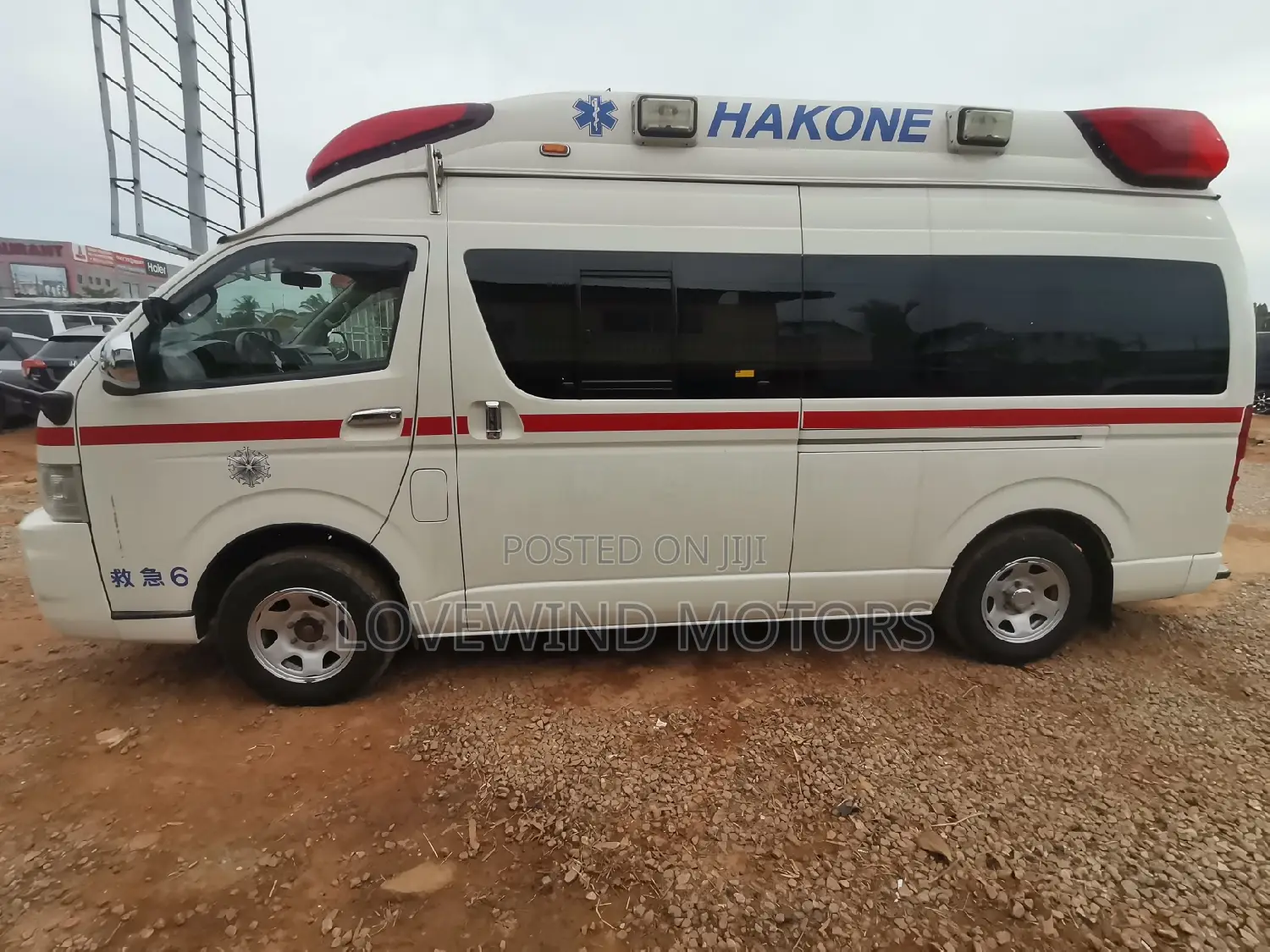 Toyota HiAce 2013 White