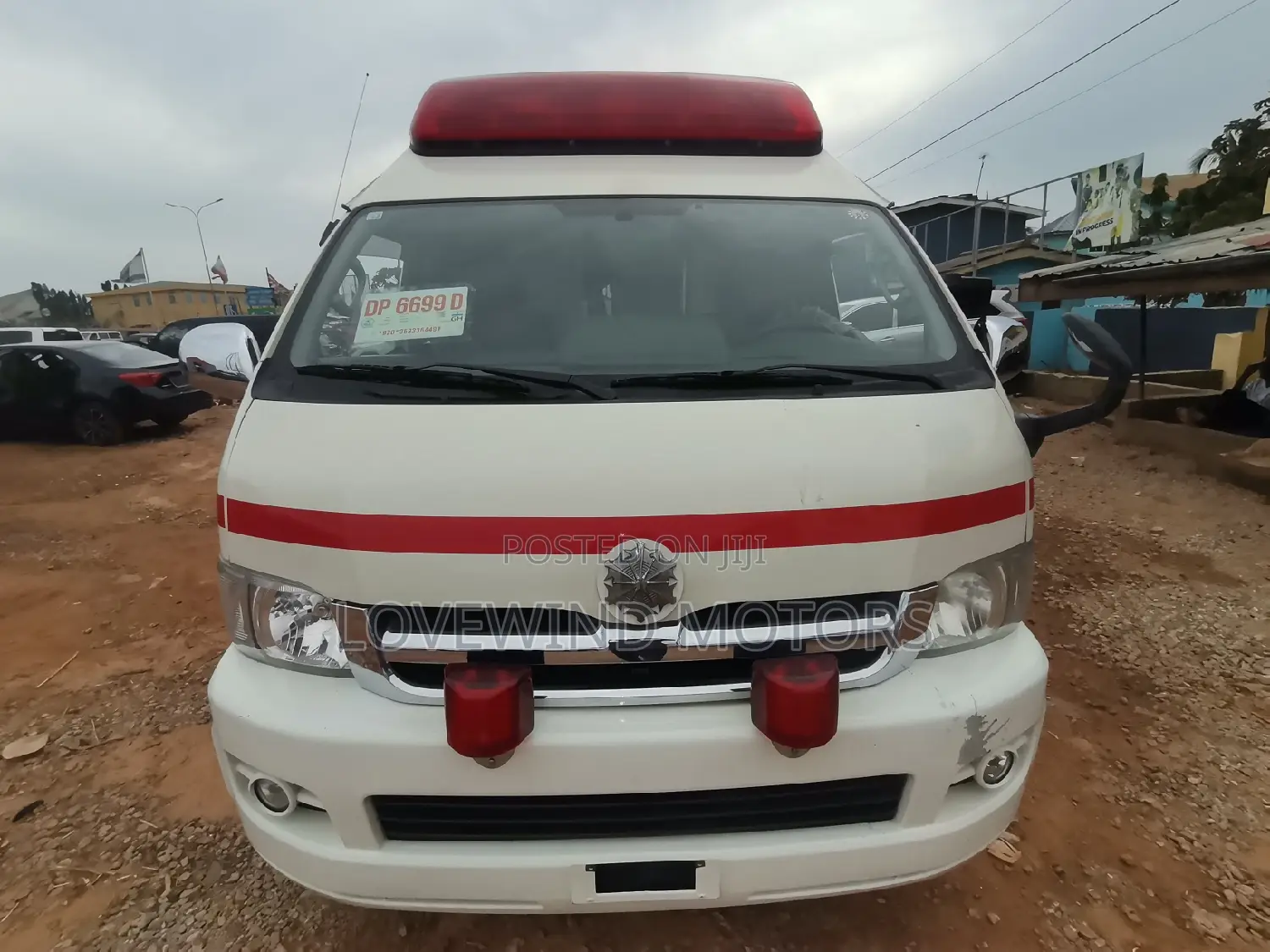 Toyota HiAce 2013 White
