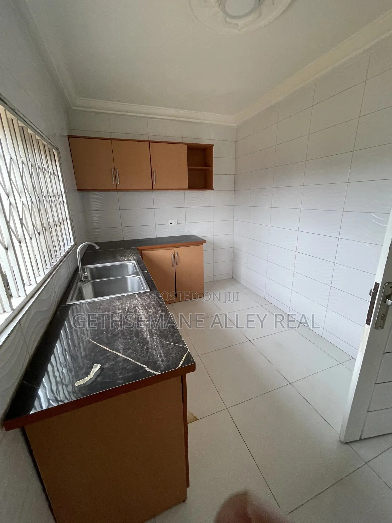 2bdrm Apartment in Gethsemeny Alley, Adenta for rent