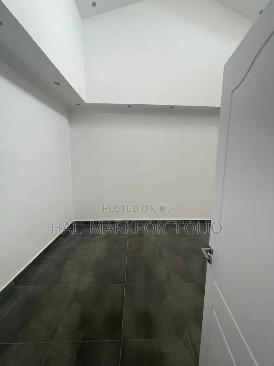Office Space in Labone
