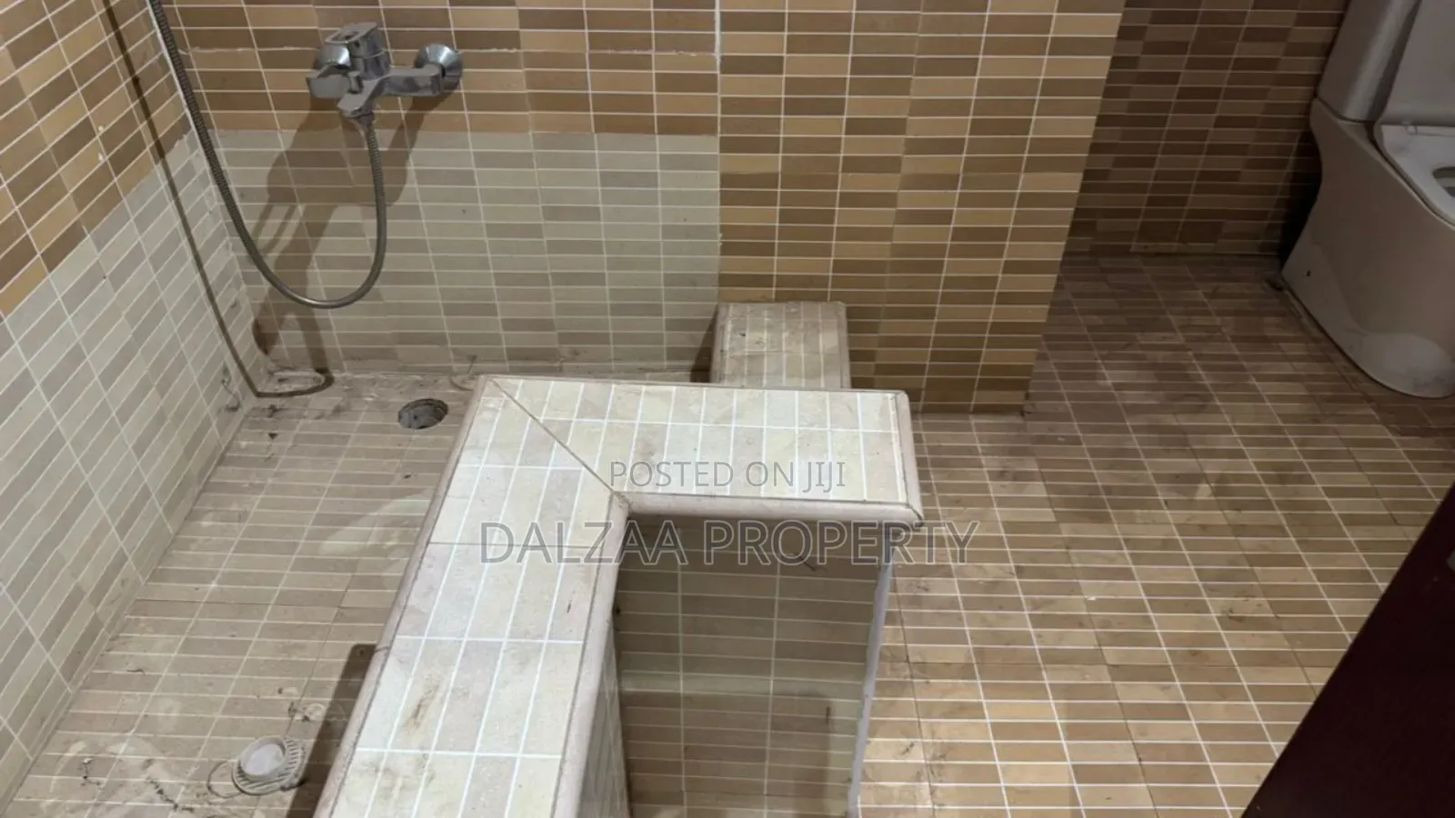 5bdrm Apartment in Airport Residential Area for rent