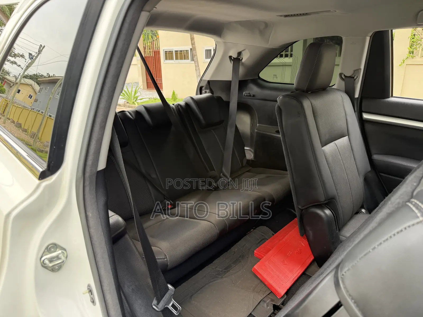 Toyota Highlander LE 4x2 (2.7L 4cyl 6A) 2018 White