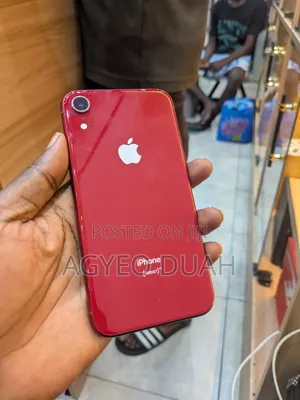 Apple iPhone XR 64 GB Red