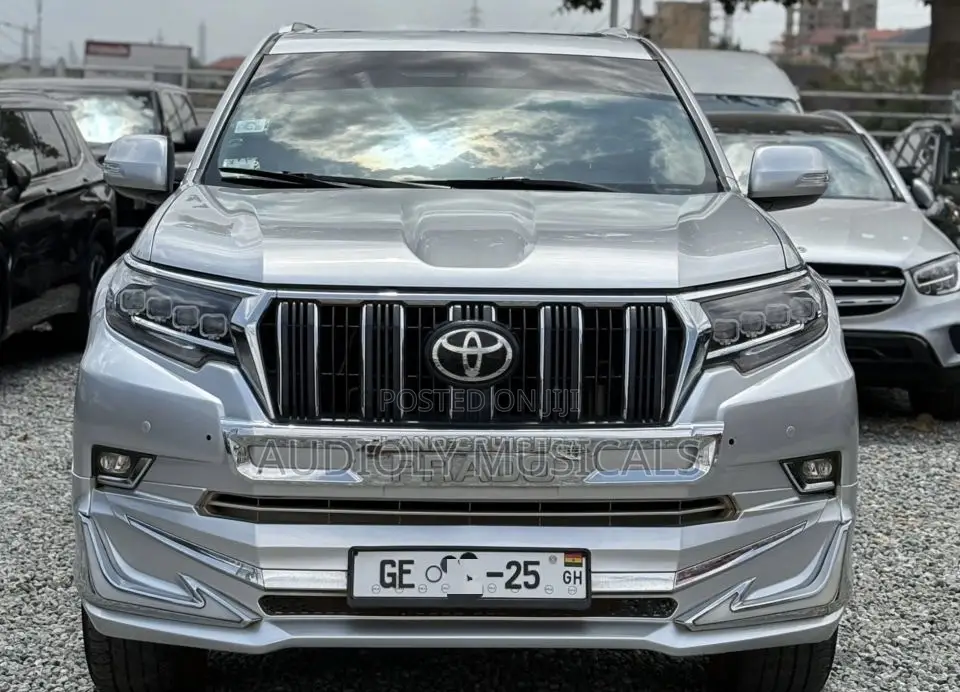 Toyota Land Cruiser Prado 2018 Silver