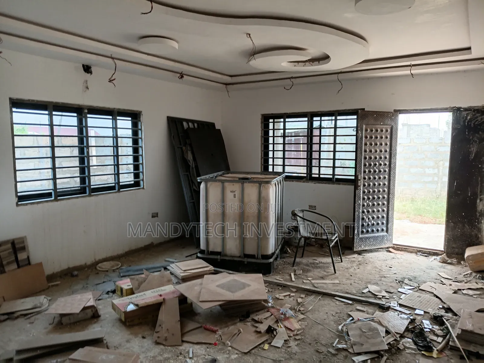 2bdrm Duplex in School Junction for sale