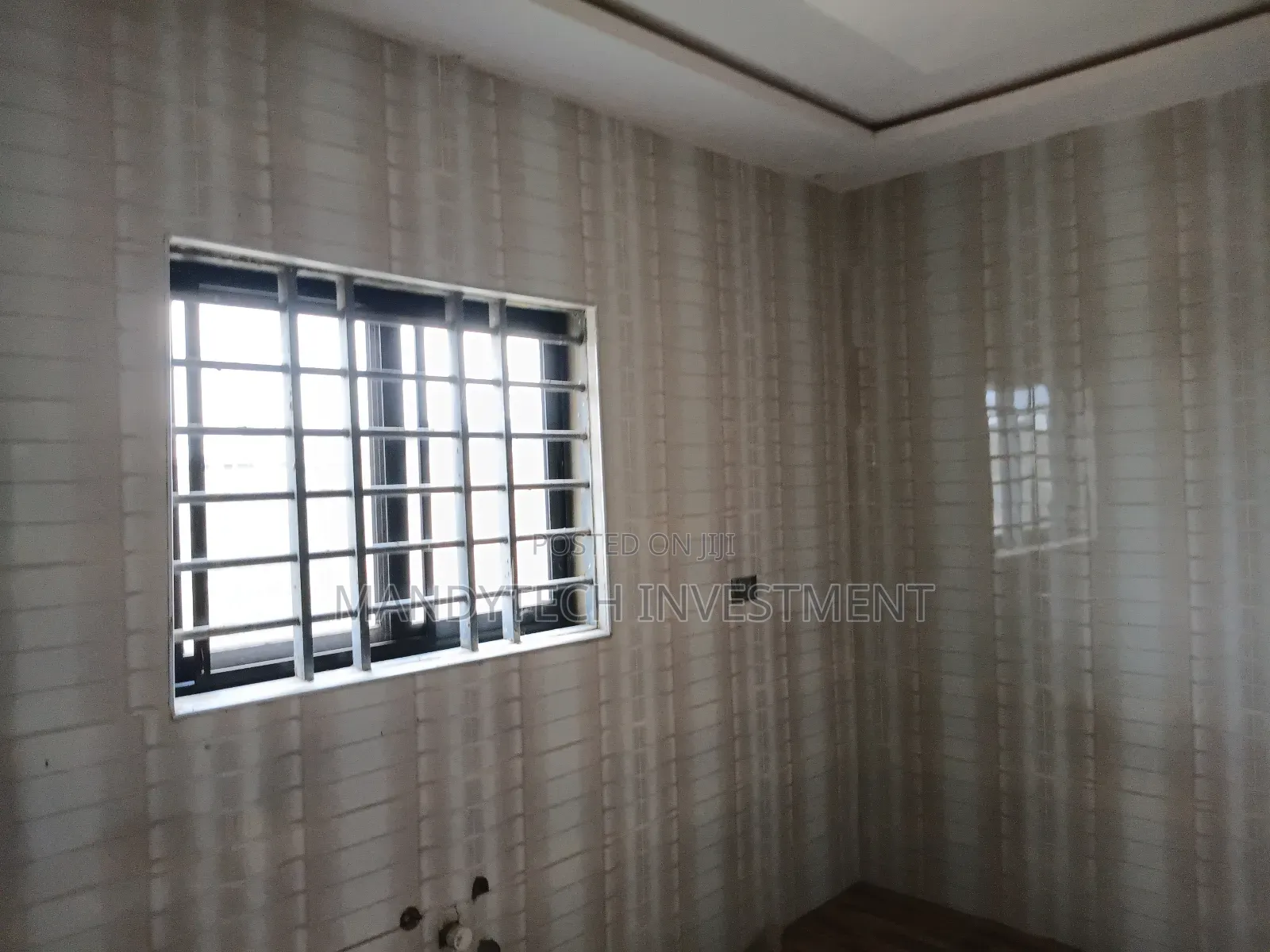 2bdrm Duplex in School Junction for sale