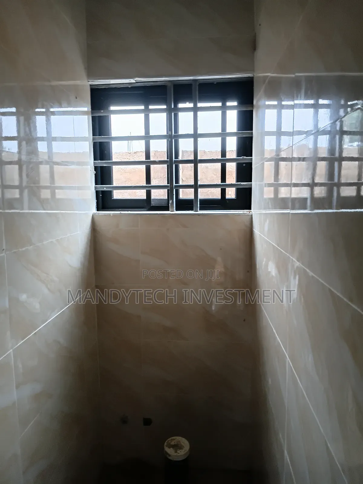 2bdrm Duplex in School Junction for sale