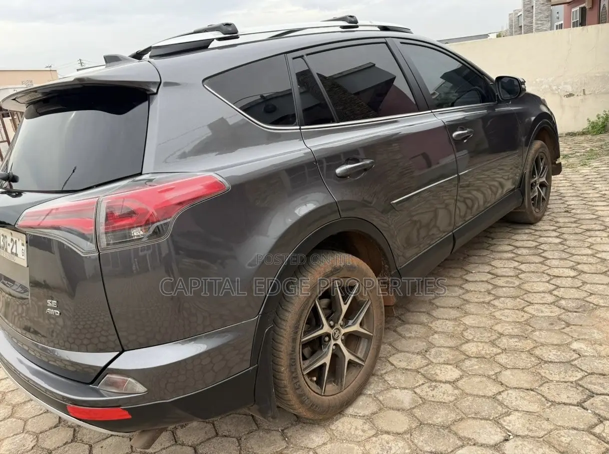 Toyota RAV4 SE AWD (2.5L 4cyl 6A) 2016 Gray