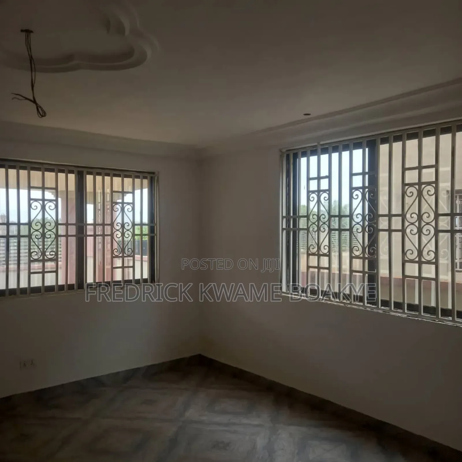 6bdrm House in Brother K Estate, Kumasi Metropolitan for sale