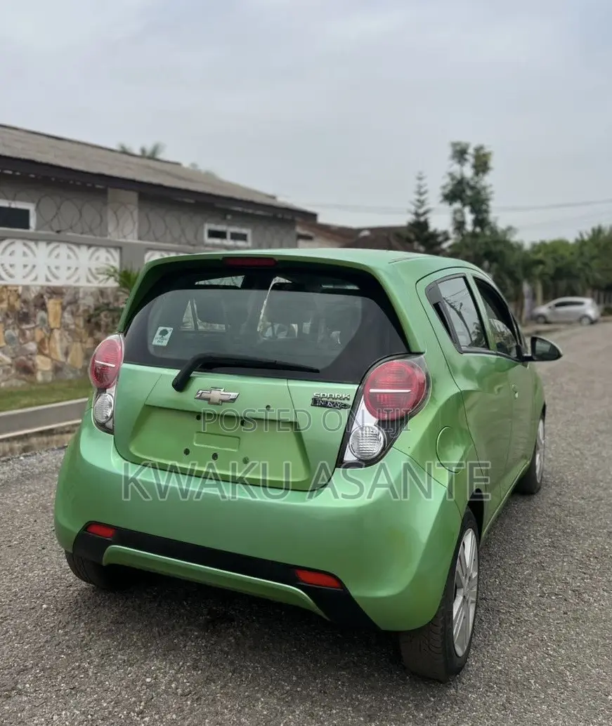 Chevrolet Spark 2015 Green