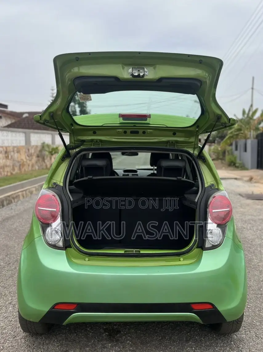 Chevrolet Spark 2015 Green