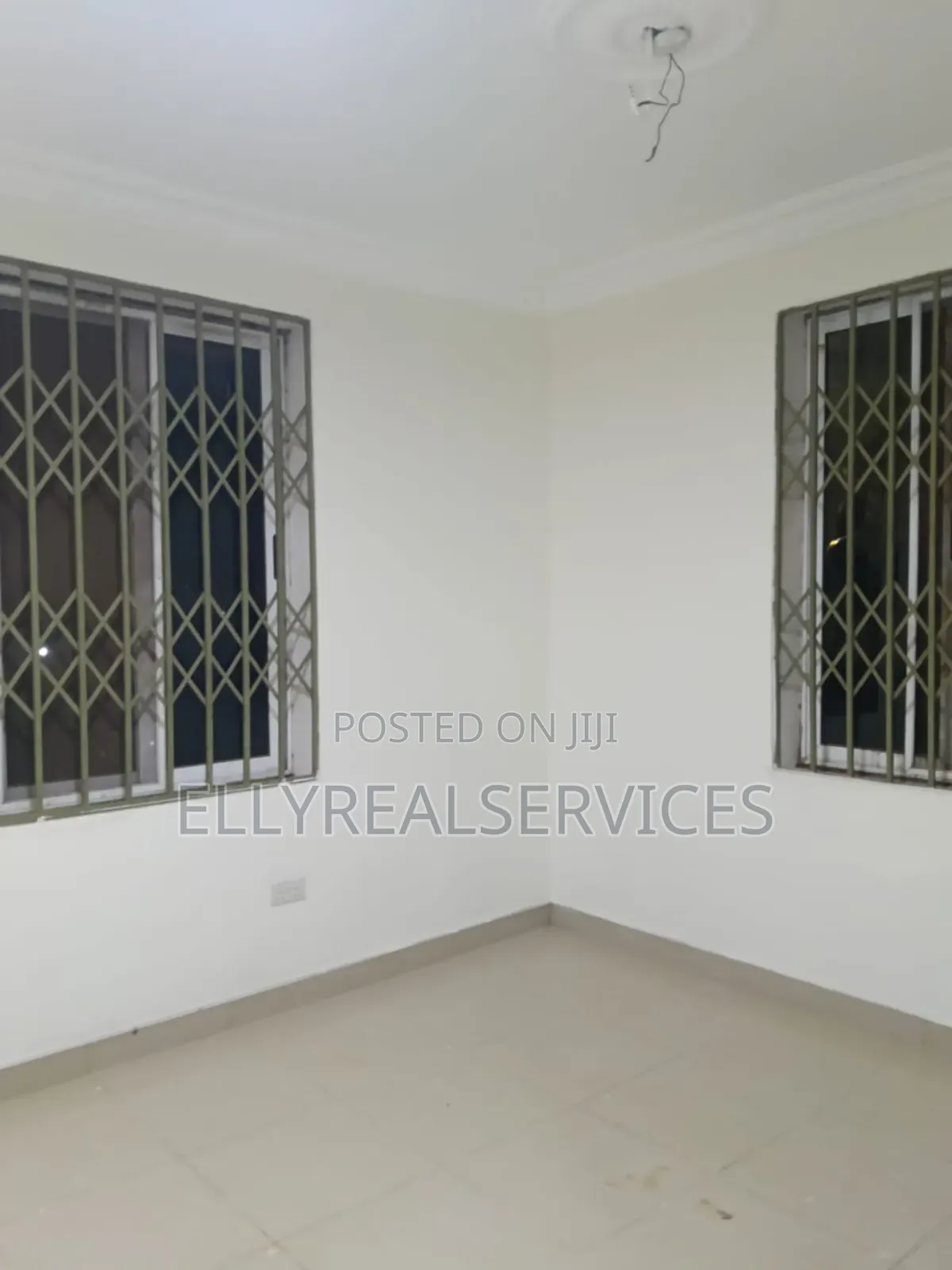 3bdrm Apartment in Ellyrealservices, Frafraha for rent