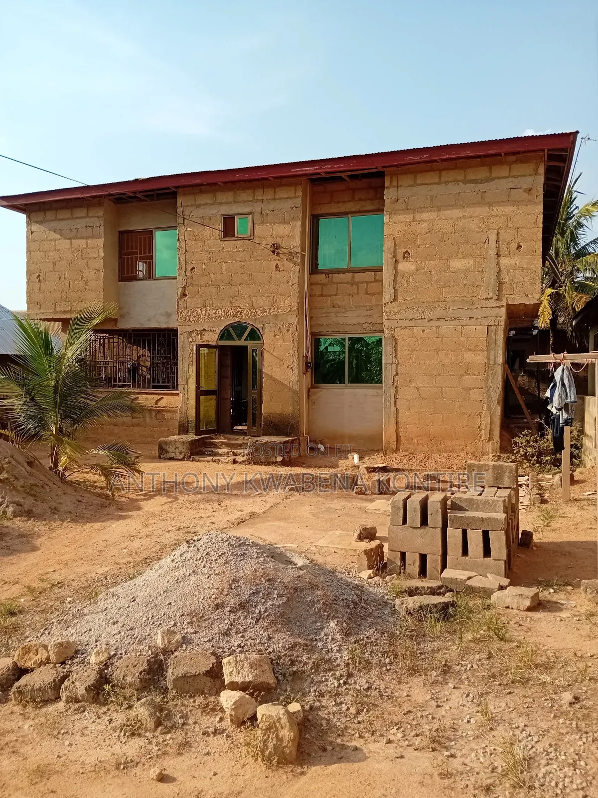 5bdrm House in Asuogya ,Off, Atwima Nwabiagya for sale