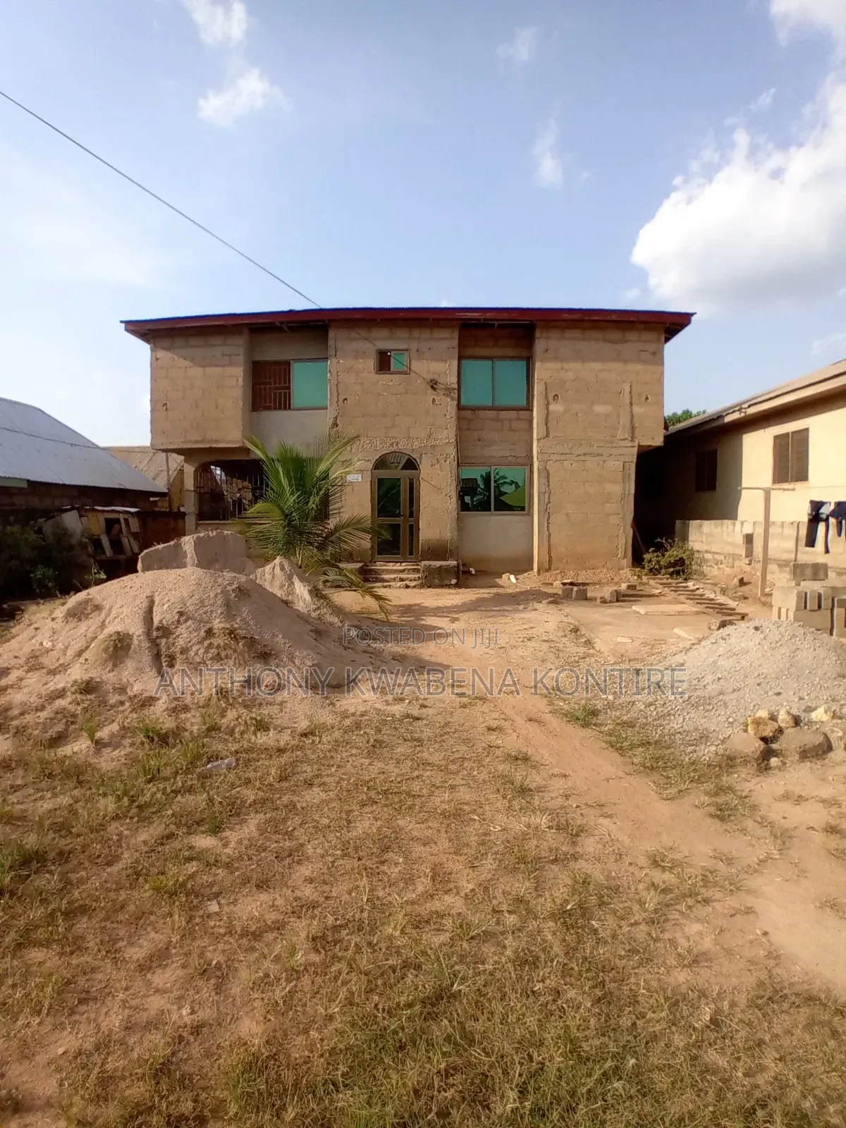 5bdrm House in Asuogya ,Off, Atwima Nwabiagya for sale